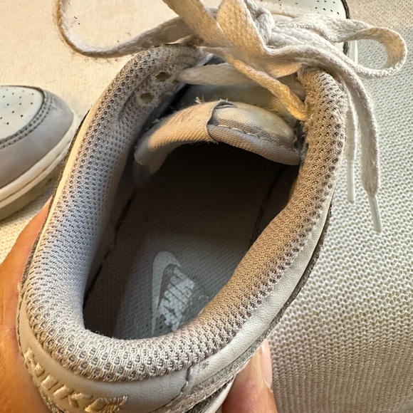 Nike Dunk Low Pure Platinum Two Tone Grey | Kid Size 1Y| Pre-loved - Picture 14 of 16